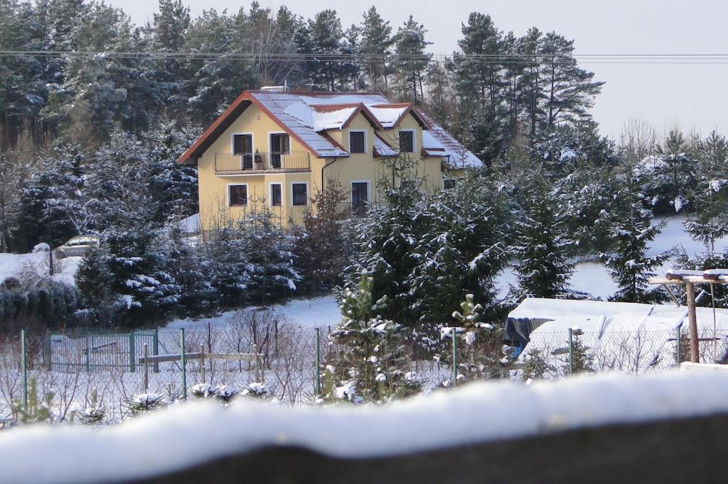 Gosciniec Nad Stawem Villa Szczytno  Exterior photo