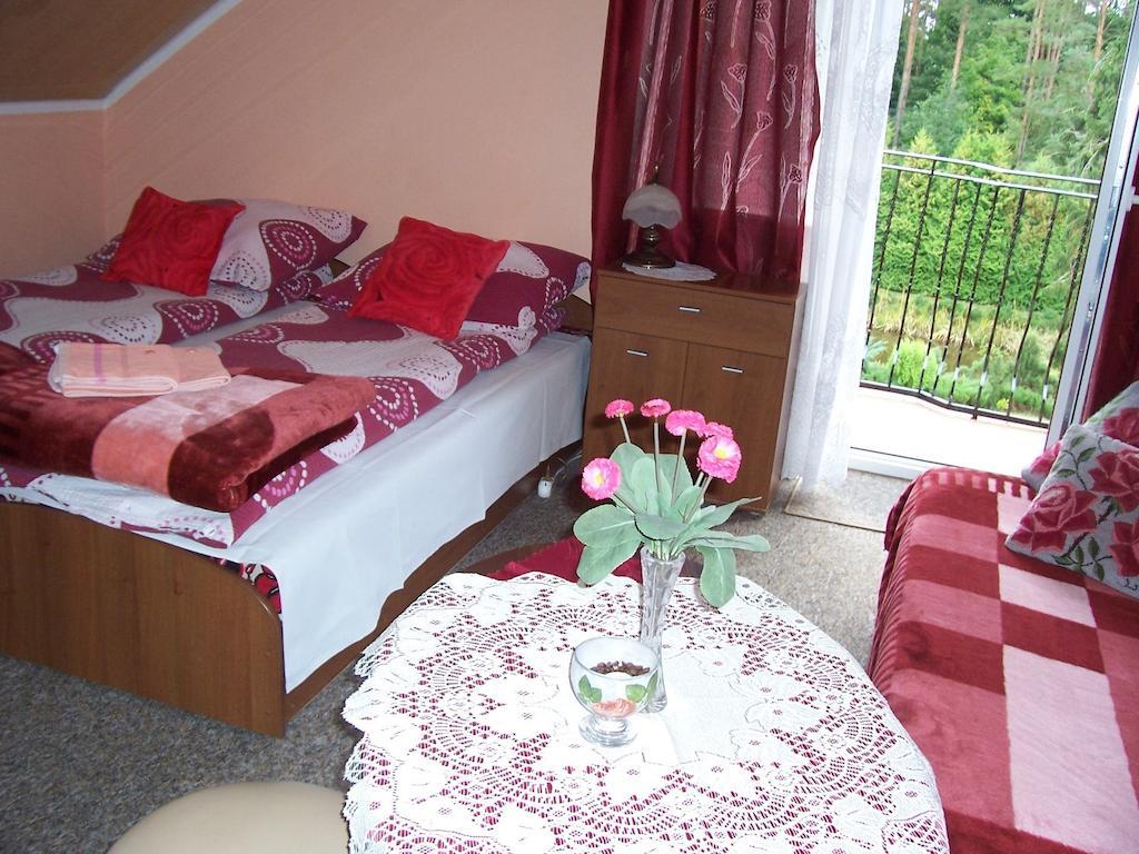 Gosciniec Nad Stawem Villa Szczytno  Room photo